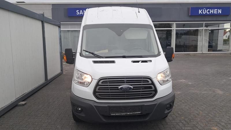 Weiß Gebraucht 2018 Ford Transit Van / Kleinbus | 11.299 € - Bild 1/3
