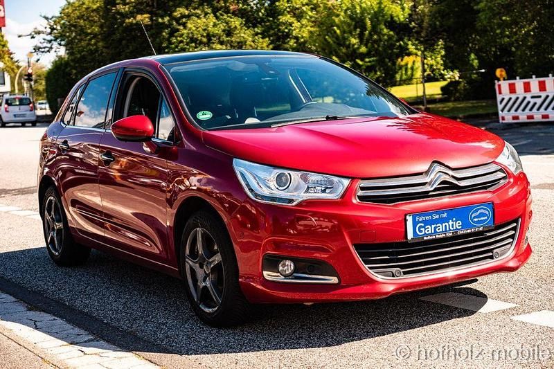 Rot Gebraucht 2016 Citroën C4 Shine Limousine | 7.980 € (Fairer Preis) - Bild 1/4