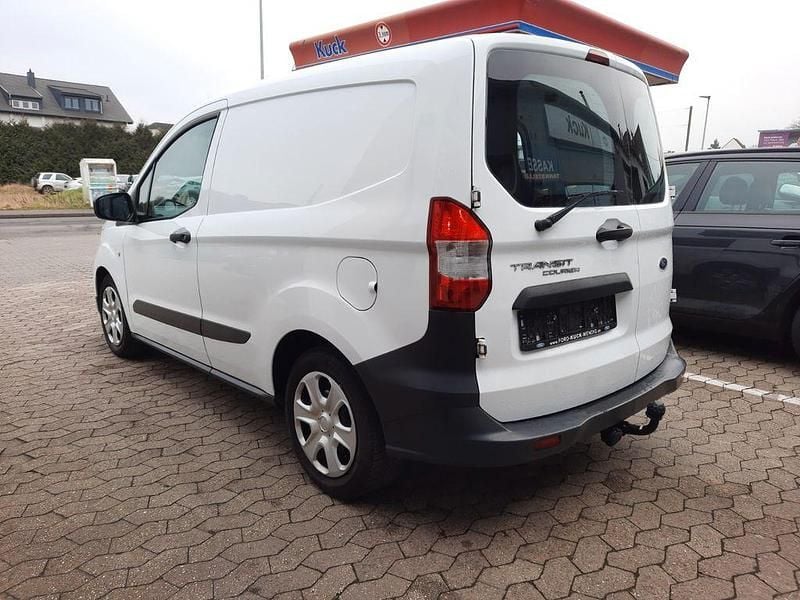 Gebraucht Ford Transit Trend 101 PS (74 kW) 2021 Weiß Van / Kleinbus