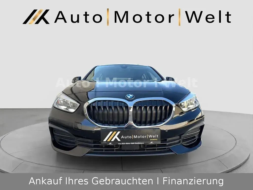Gebraucht BMW 118 Performance 140 PS (102 kW) 2019 Schwarz ii/bonnet fluid black Kleinwagen