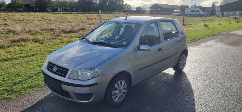 Grau Gebraucht 2003 Fiat Punto Dynamic Kleinwagen | 500 € (Superpreis) - Bild 1/4