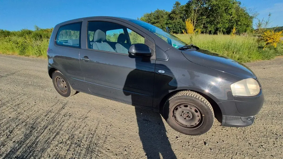 Gebraucht VW Fox 54 PS (39 kW) 2008 Grau Kleinwagen