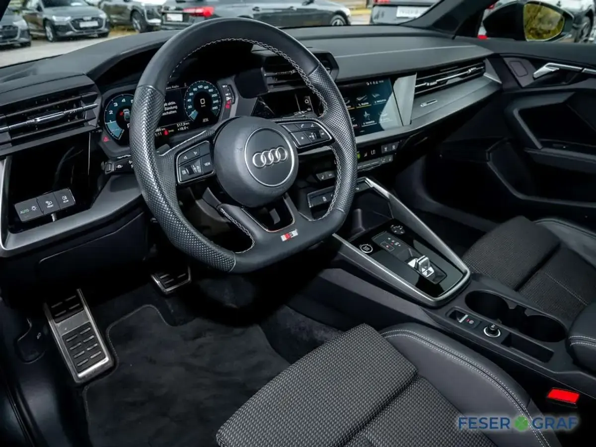 Gebraucht Audi A3 S-Line 150 PS (110 kW) 2023 Daytonagrau perleffekt Limousine