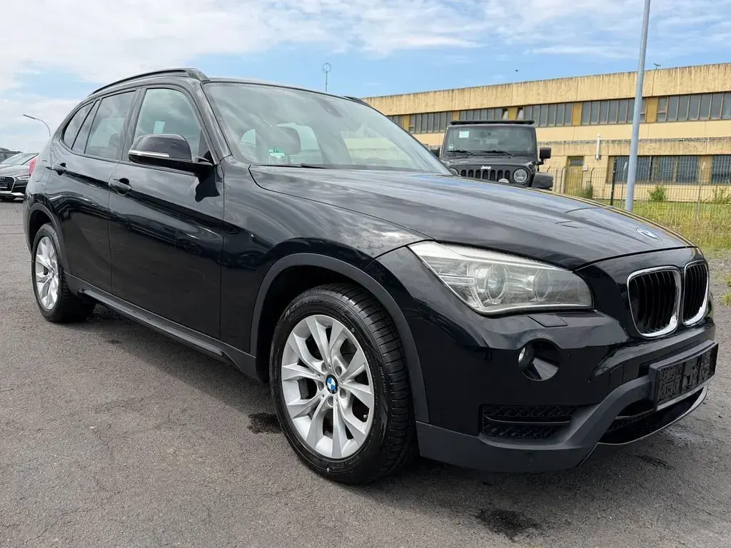 Gebraucht BMW X1 Sport Line 184 PS (135 kW) 2012 Saphirschwarz SUV