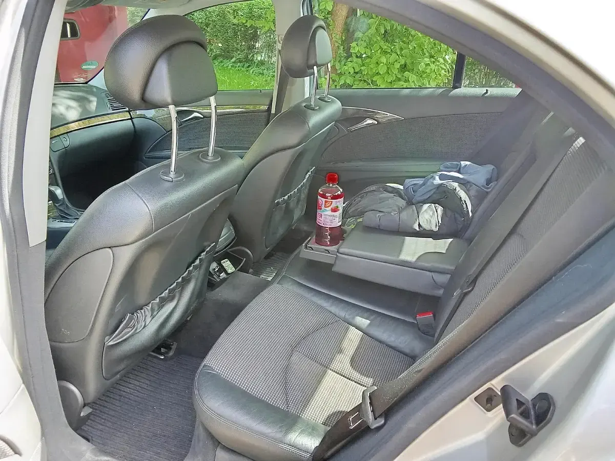 Gebraucht Mercedes E240 177 PS (130 kW) 2005 Silber Limousine