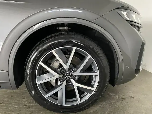 Neu VW Touareg Edition 286 PS (210 kW) 2026 Grau SUV