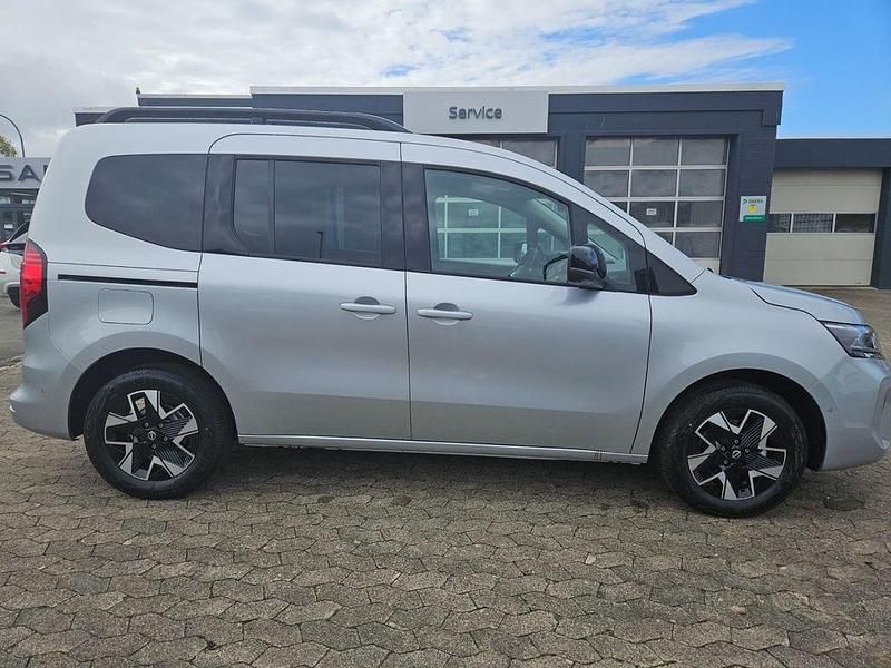 Neu Nissan Townstar N-Connecta 131 PS (96 kW) 2025 Grau Kombi