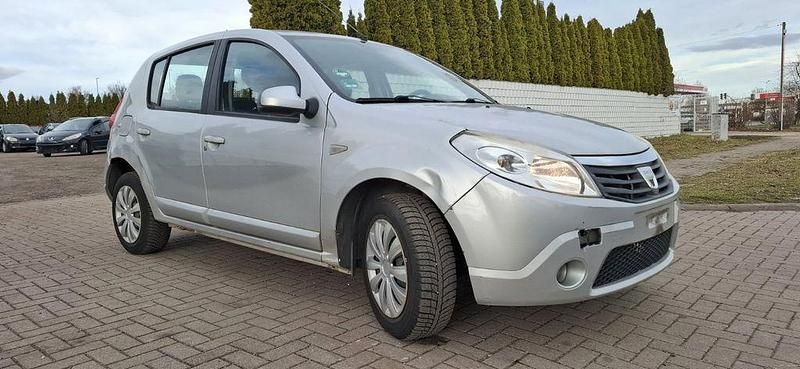 Gebraucht Dacia Sandero Lauréate 75 PS (55 kW) 2008 Grau Kleinwagen