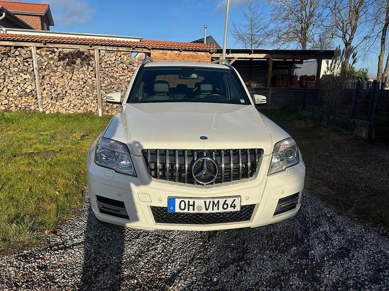 Weiß Gebraucht 2011 Mercedes GLK220 SUV | 8.900 € (Superpreis) - Bild 1/4