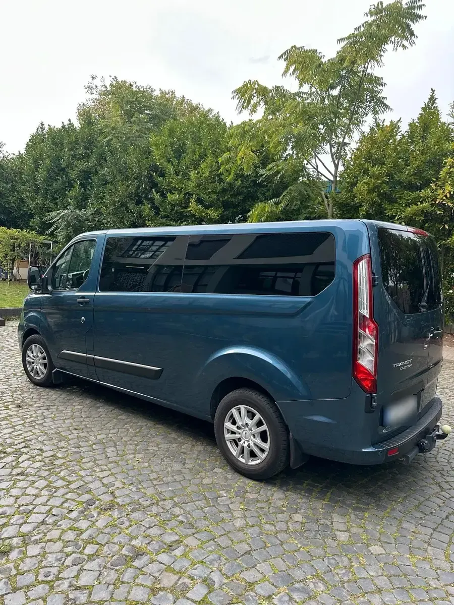 Gebraucht Ford Transit 131 PS (96 kW) 2019 Blau Van