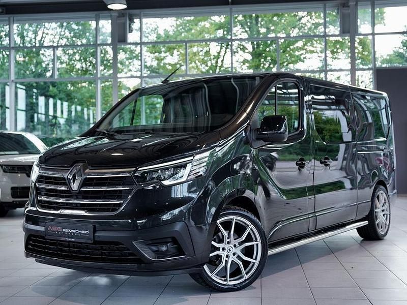 Schwarz Gebraucht 2022 Renault Trafic Van | 43.800 € - Bild 1/3