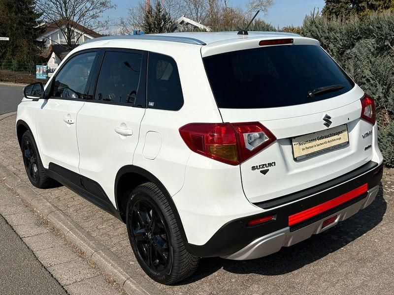 Gebraucht Suzuki Vitara 140 PS (102 kW) 2018 Weiß SUV