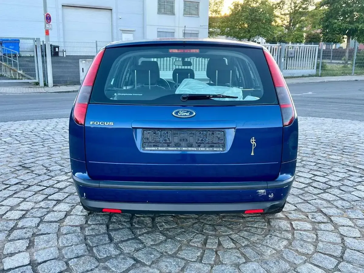 Gebraucht Ford Focus Fun X 101 PS (74 kW) 2008 Burmablau Kombi