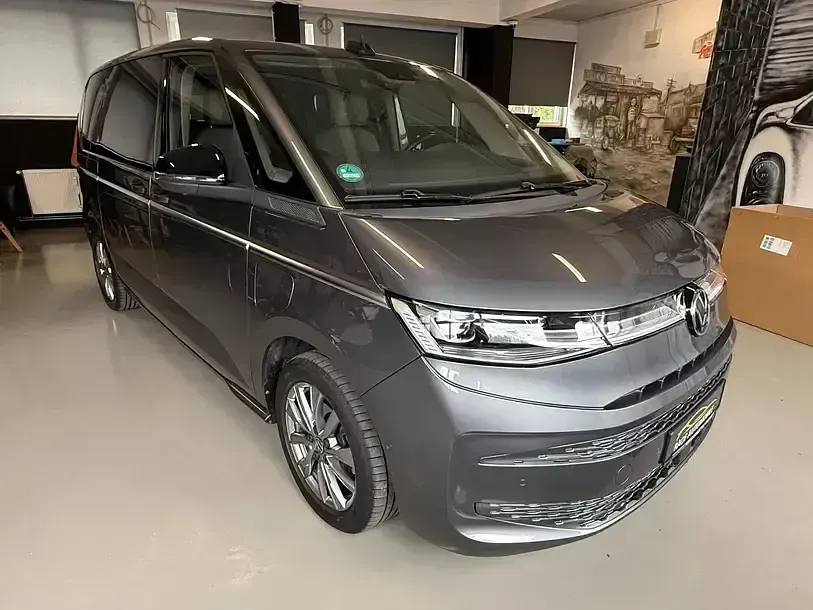 Gebraucht VW Multivan Style 218 PS (160 kW) 2021 Grau Van / Kleinbus