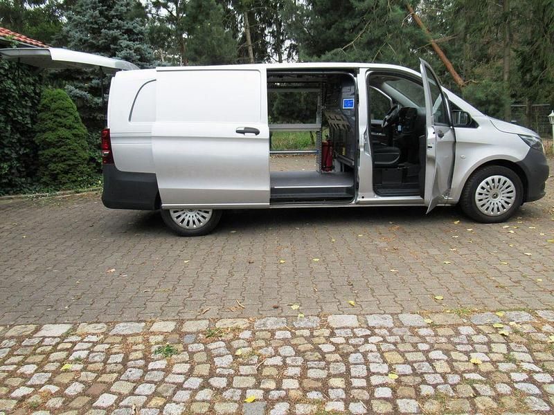 Gebraucht Mercedes Vito 136 PS (100 kW) 2019 Silber Van