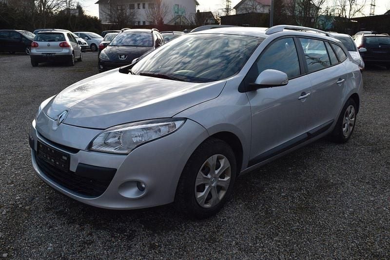 Grau Gebraucht 2010 Renault Mégane GrandTour Expression Kombi | 2.690 € (Guter Preis) - Bild 1/4