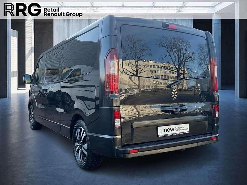 Gebraucht Renault Trafic 170 PS (125 kW) 2024 Schwarz (tenebroschwarz (schwarz) (schwarz)) Van / Kleinbus