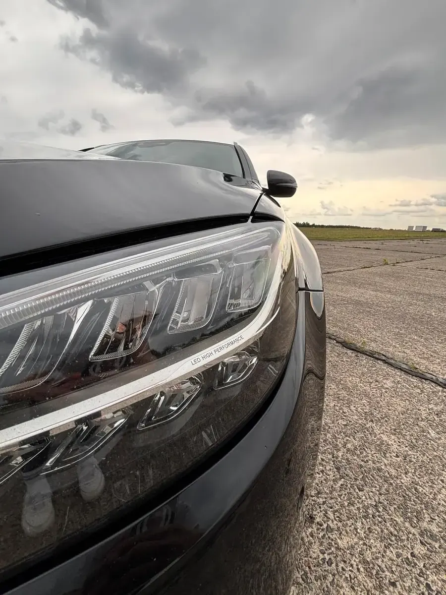 Gebraucht Mercedes C220 194 PS (142 kW) 2021 Schwarz Kombi