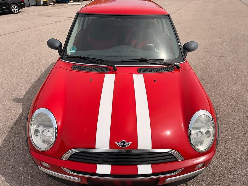 Usado Mini ONE 89 HP (65 kW) 2002 Vermelho Citadino