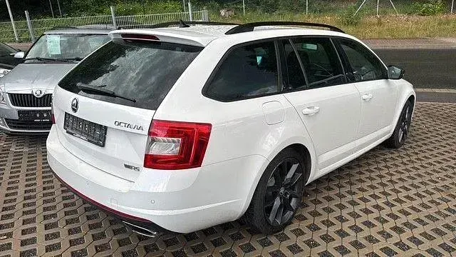 Gebraucht Skoda Octavia RS 230 PS (169 kW) 2015 Weiß Kombi