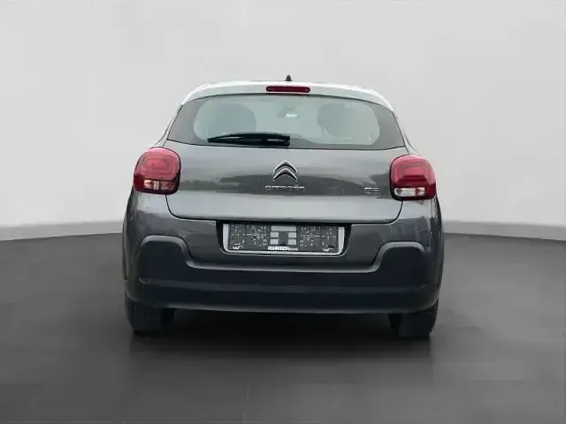Usado Citroën C3 82 CV (60 kW) 2024 Gris Berlina