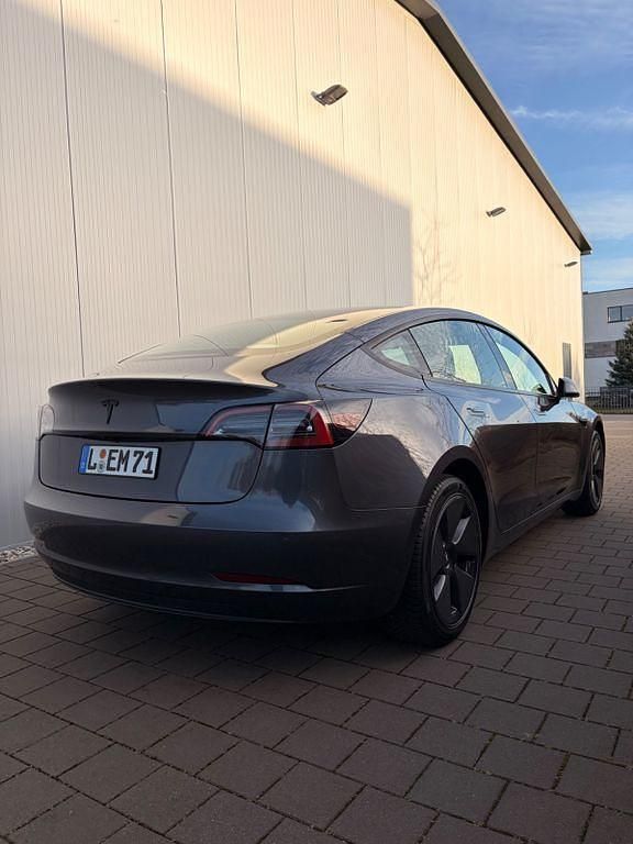 Gebraucht Tesla Model 3 RWD 239 kW (325 PS) 2022 Grau Limousine