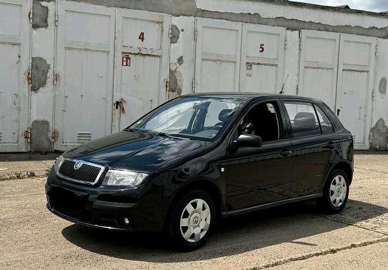 Schwarz Gebraucht 2006 Skoda Fabia Kleinwagen | 1.000 € (Guter Preis) - Bild 1/4