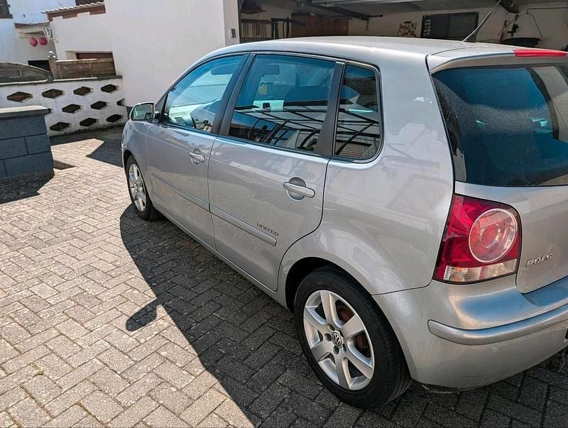 Second-hand VW Polo 70 CP (51 kW) 2009 Gri Hatchback