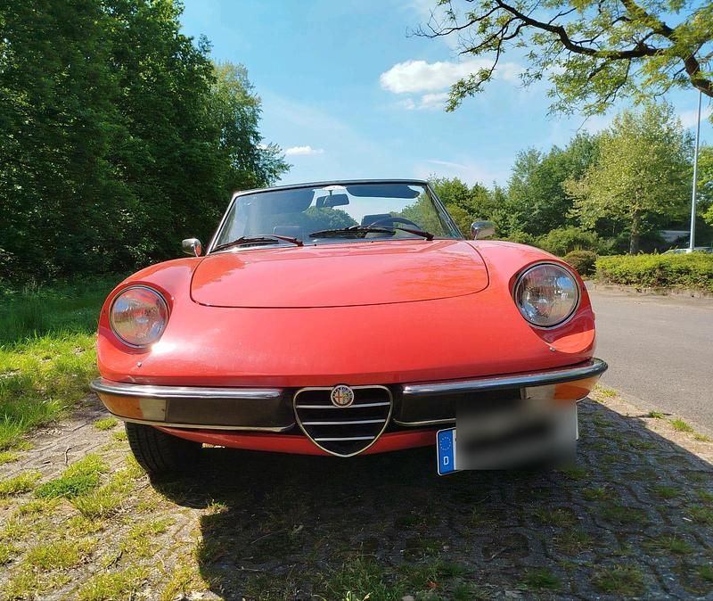 Gebraucht Alfa Romeo Spider Veloce 126 PS (92 kW) 1979 Rot Cabrio