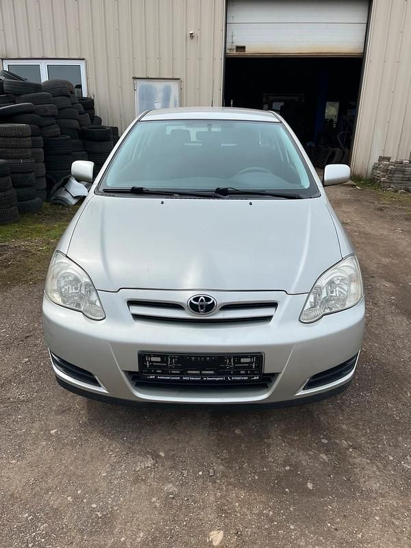 Grau Gebraucht 2005 Toyota Corolla Luna Limousine | 3.450 € (Fairer Preis) - Bild 1/4