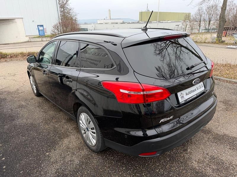 Gebraucht Ford Focus Business Edition 125 PS (91 kW) 2017 Schwarz Kombi