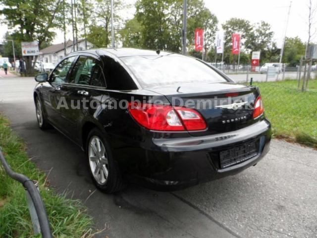Gebraucht Chrysler Sebring 186 PS (136 kW) 2010 Schwarz metallic Limousine