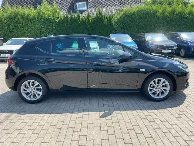 Gebraucht Opel Astra S 105 PS (77 kW) 2017 Schwarz Limousine
