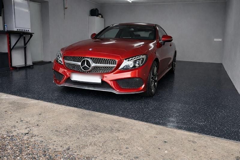 Gebraucht Mercedes C220 AMG 170 PS (125 kW) 2016 Rot Coupé