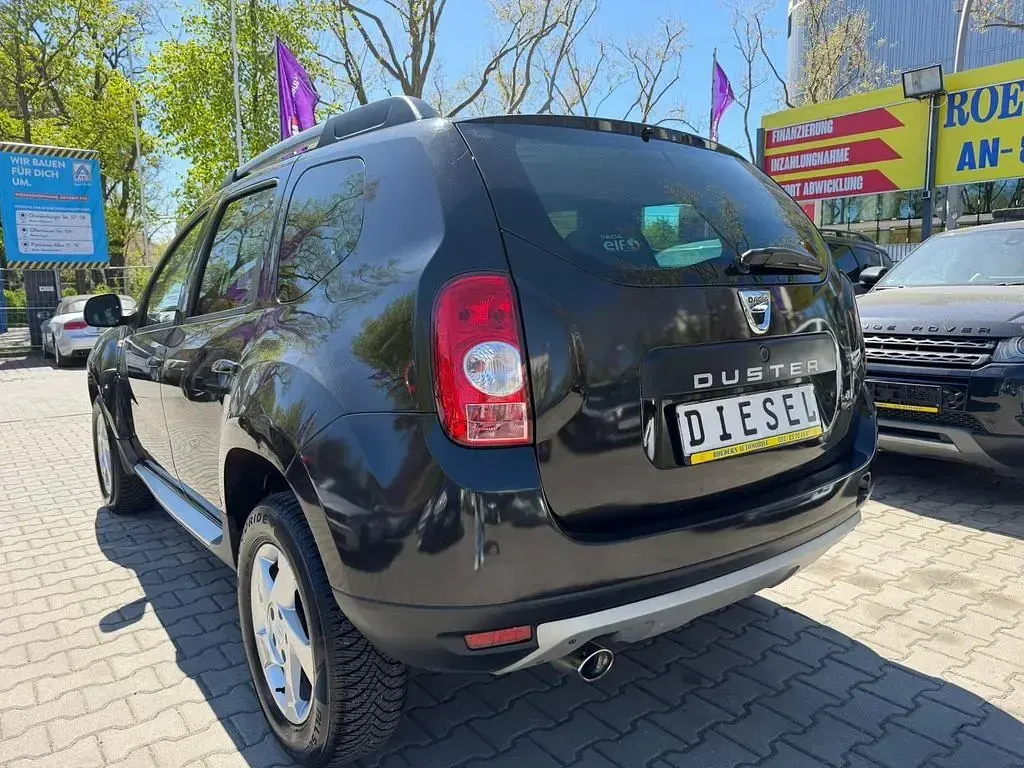 Używany Dacia Duster Lauréate 107 KM (78 kW) 2011 Czarny SUV