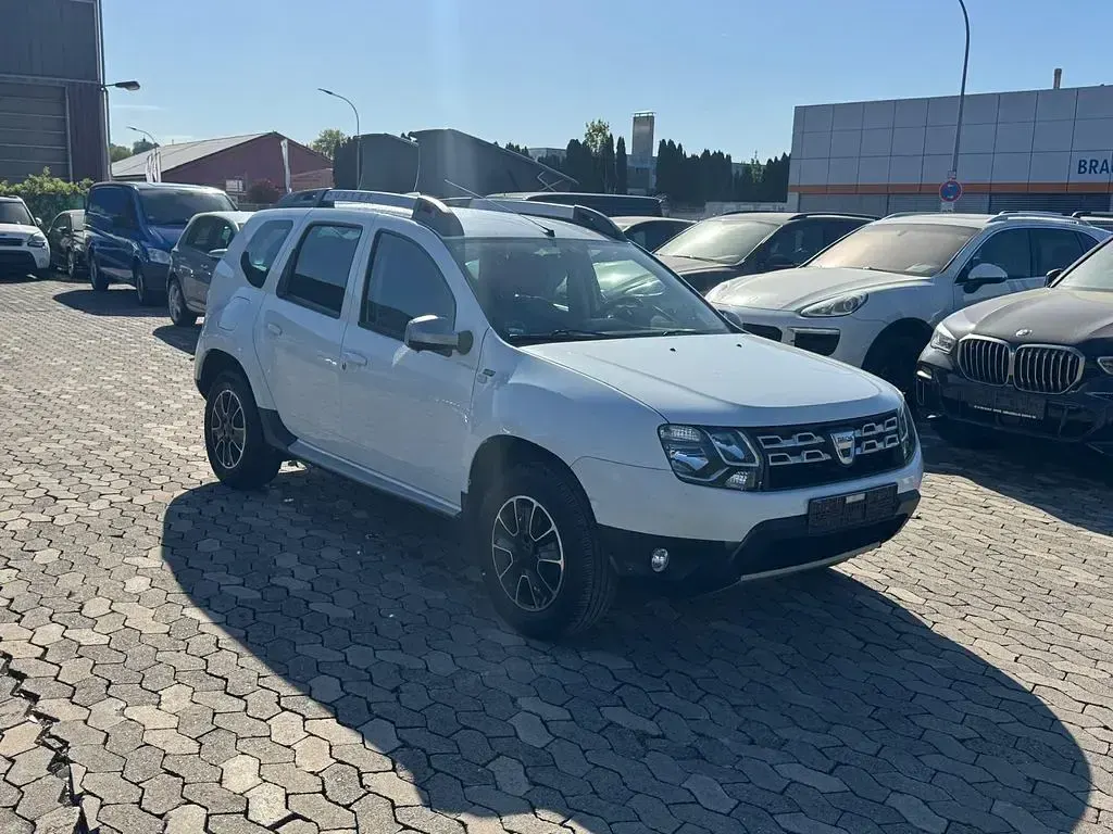 Używany Dacia Duster Prestige 109 KM (80 kW) 2016 Biały SUV