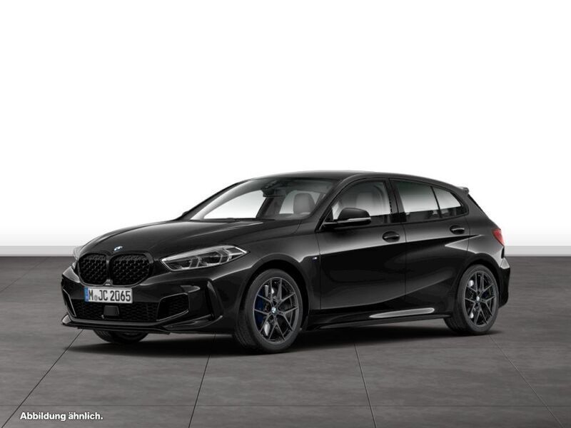 Gebraucht 2024 BMW M135 Comfort Edition Kleinwagen | 45.198 € (Teuer) - Bild 1/4