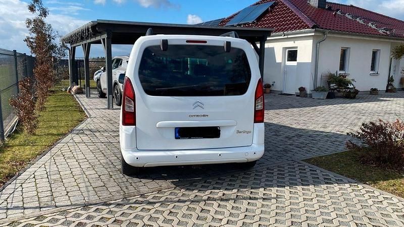 Gebraucht Citroën Berlingo 99 PS (72 kW) 2016 Weiß Van / Kleinbus