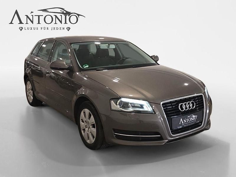 Gebraucht Audi A3 Attraction 105 PS (77 kW) 2011 Grau Kleinwagen