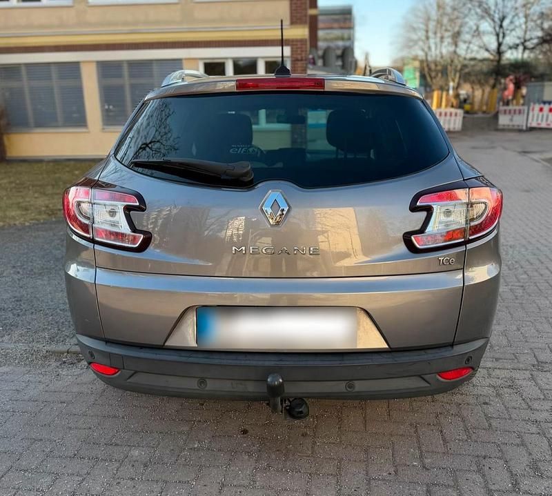 Gebraucht Renault Mégane GrandTour 130 PS (95 kW) 2010 Grau Kombi