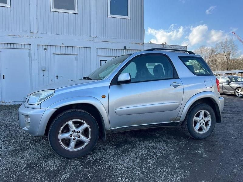 Gebraucht Toyota RAV4 150 PS (110 kW) 2002 Silber SUV