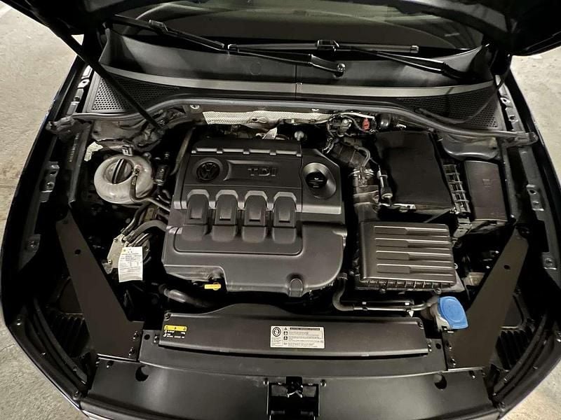 Gebraucht VW Passat Highline 150 PS (110 kW) 2017 Kombi