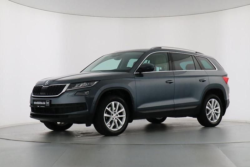 Quarzgrau metallic Gebraucht 2018 Skoda Kodiaq Style SUV | 20.889 € (Guter Preis) - Bild 1/4