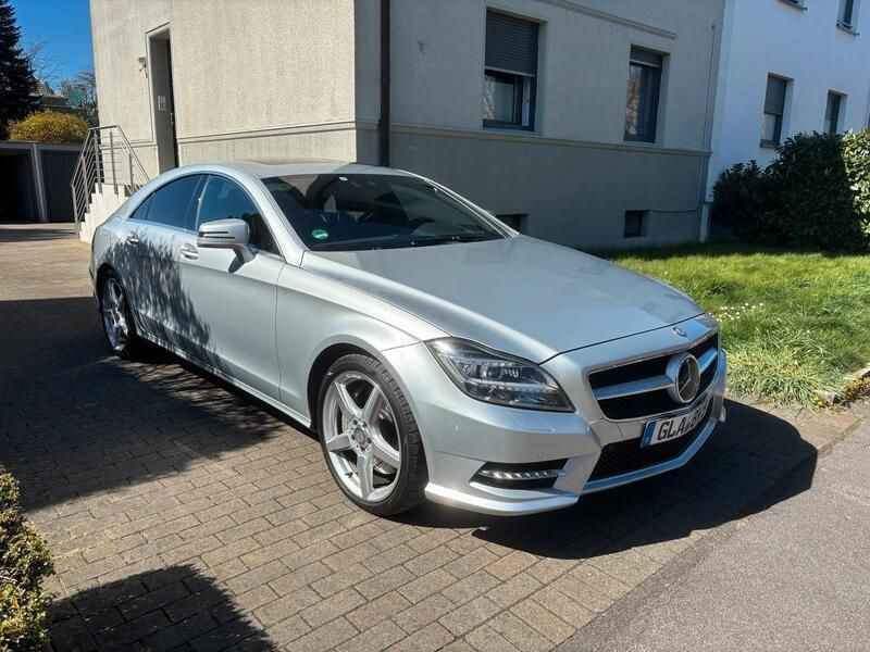 Silber Gebraucht 2013 Mercedes CLS500 AMG Limousine | 25.499 € (Superpreis) - Bild 1/4