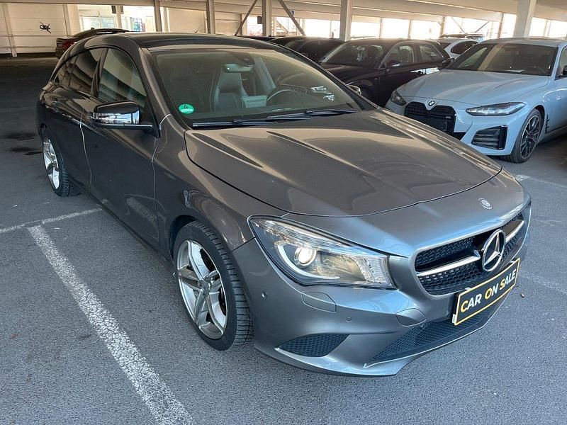 Gebraucht Mercedes CLA200 156 PS (114 kW) 2016 Grau Kombi