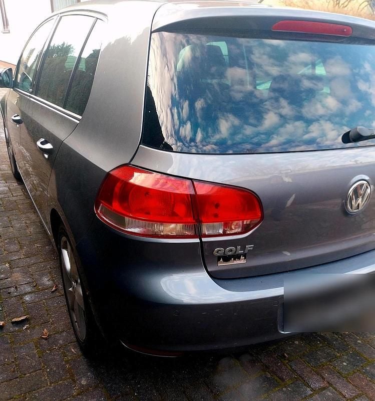 Gebraucht VW Golf VII 122 PS (89 kW) 2012 Grau Limousine