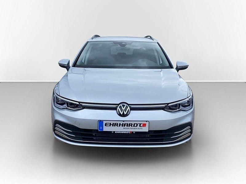 Gebraucht VW Golf VIII Style 150 PS (110 kW) 2024 Silber Kombi
