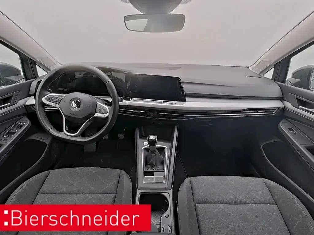 Gebraucht VW Golf VIII Life 116 PS (85 kW) 2022 Grau Limousine