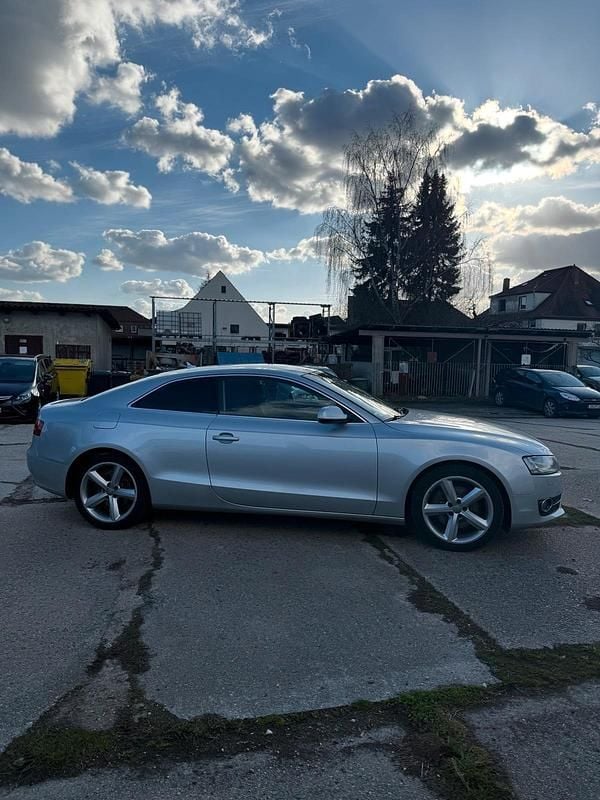 Gebraucht Audi A5 Design 211 PS (155 kW) 2010 Silber Coupé