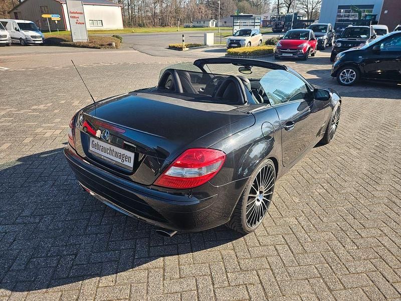 Gebraucht Mercedes SLK200 163 PS (119 kW) 2004 Schwarz Cabrio